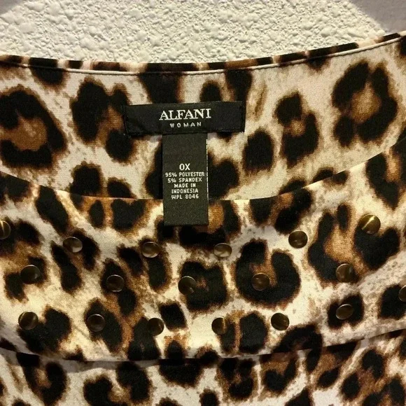 Alfani Woman Size OX Leopard Print 3/4 Inch Bell Sleeves Square Neck W/rib-bits - Picture 4 of 6